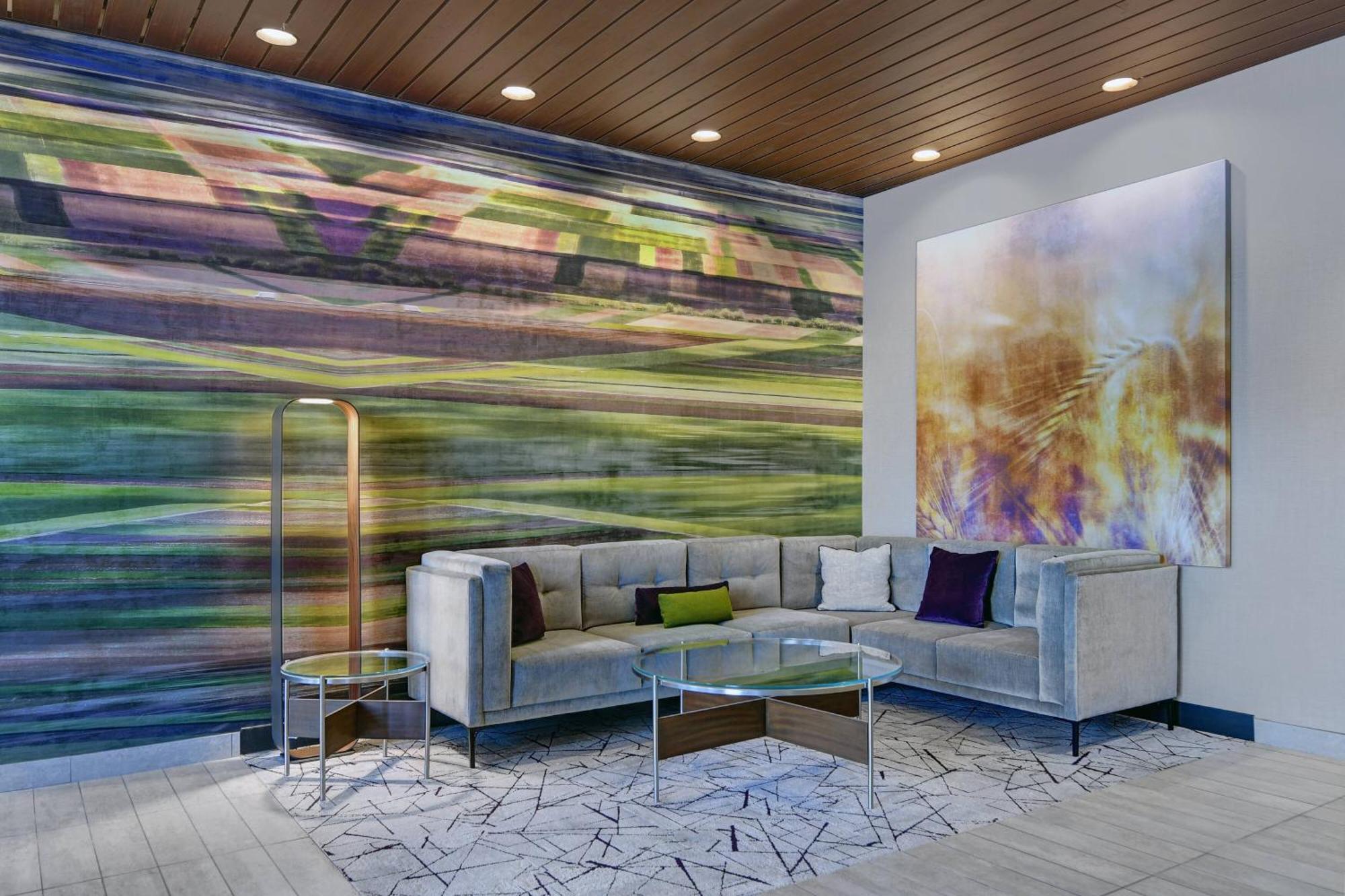Courtyard By Marriott Manhattan Aggieville Extérieur photo